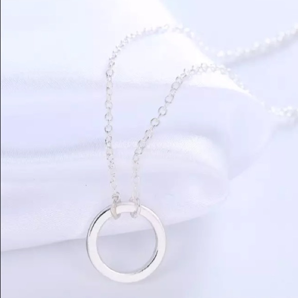 Jewelry - Silver Eternal Circle Necklace